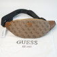Брендовая сумка бананка на грудь и на пояс (слинг) Guess (7518) light brown